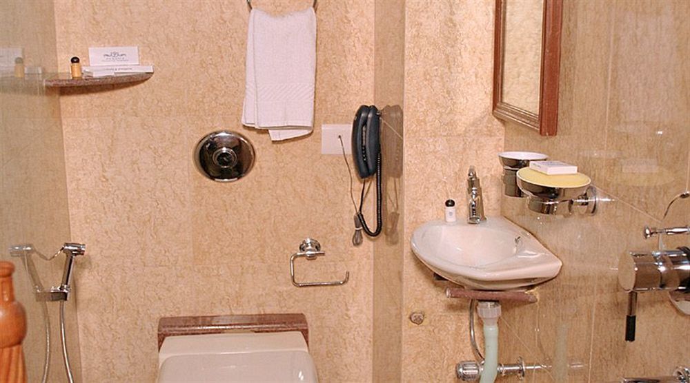 Fabhotel Panasia International Kalküta Dış mekan fotoğraf